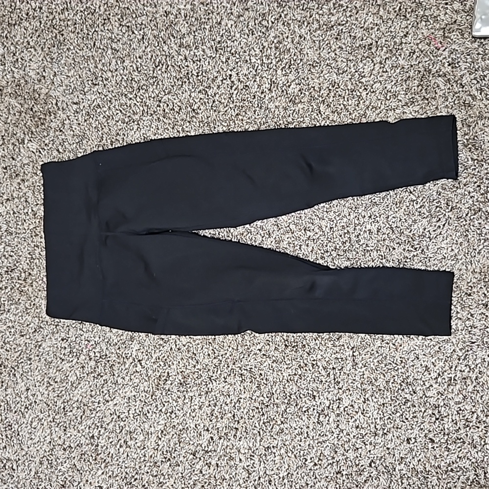 Black leggings with pockets